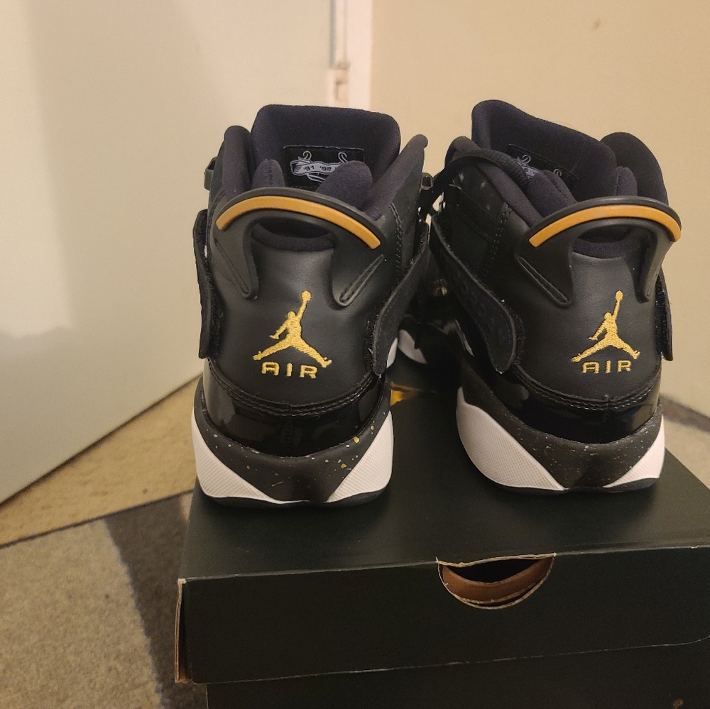 Jordan 6 Rings - Picture 3 of 4
